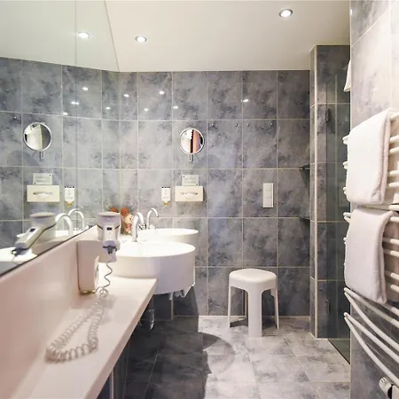Upstalsboom Varel-dangast Hotel 4*